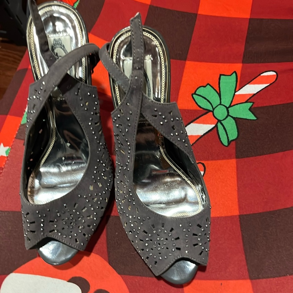 Italina Gray Stiletto’s